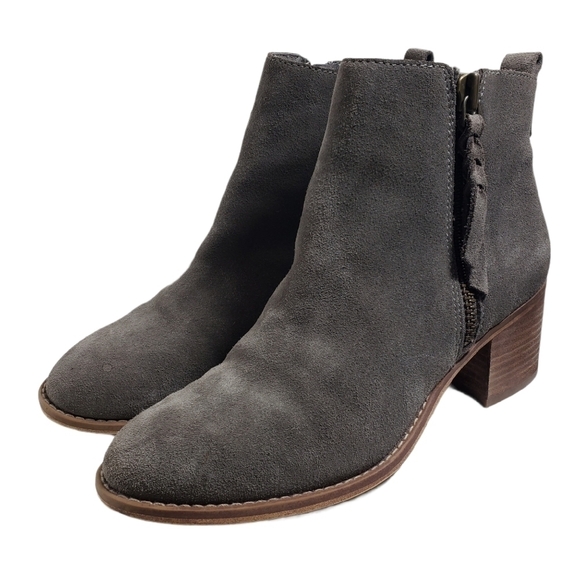 Just Fab Rhona Lace Up Faux Fur Boots Sz 6 - Picture 1 of 9